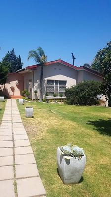 House For Sale in Wolseley, Wolseley
