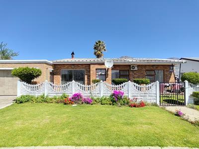 House For Sale in Ceres, Ceres