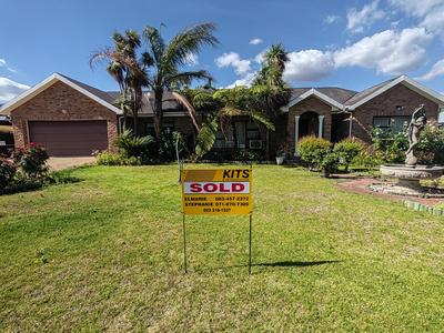 House For Sale in Prince Alfred Hamlet, Prince Alfred Hamlet